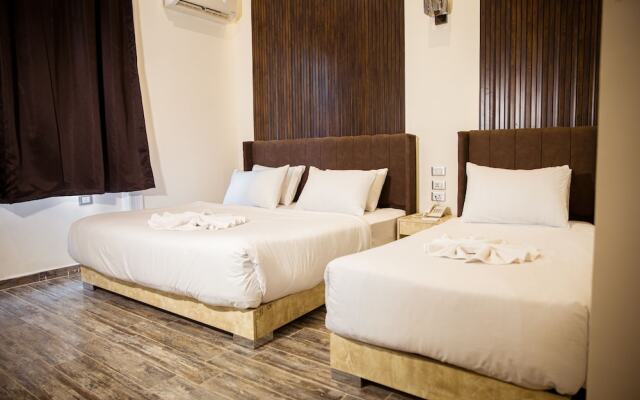 Tourist Palace Hotel