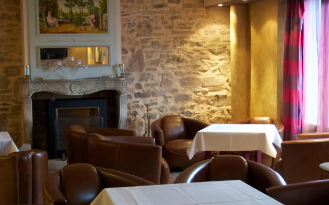 Logis Hôtel Les Pages