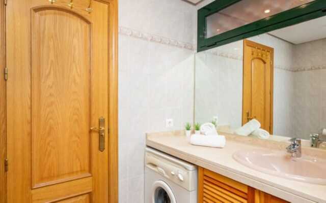 Apartment - 1 Bedroom with Pool and WiFi - 107888