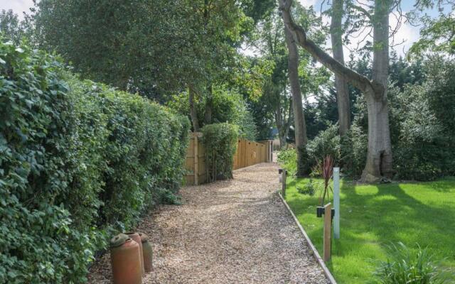 Toppesfield Hall Luxury Cottage With Hot Tub