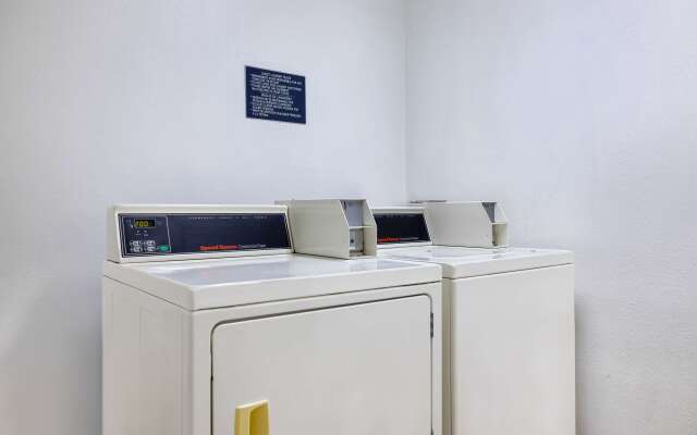 Motel 6 McAllen, TX - East