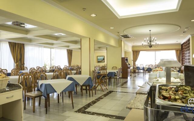 Elegance Miramar Hotel