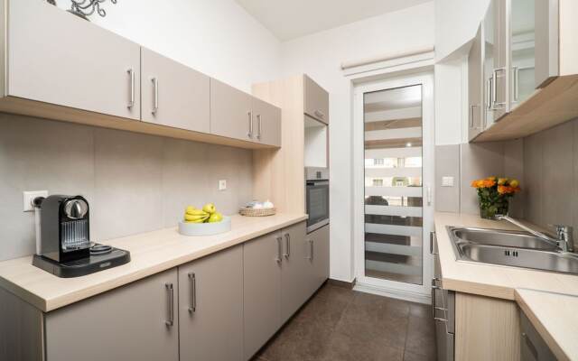 City beach apartment