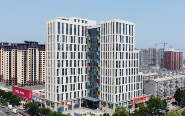 Ye Yuchen E-sports Movie Hotel (Xueyuan Road Muxili Shopping Park) – Outside – Shijiazhuang