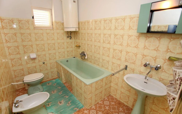 Mar - 10m From the sea - A1