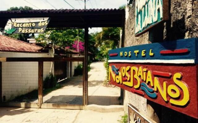 Novos Baianos Hostel e Suites