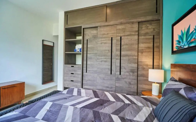 2 Bedroom PH with Rooftop & Jacuzzi in Aldea Zama