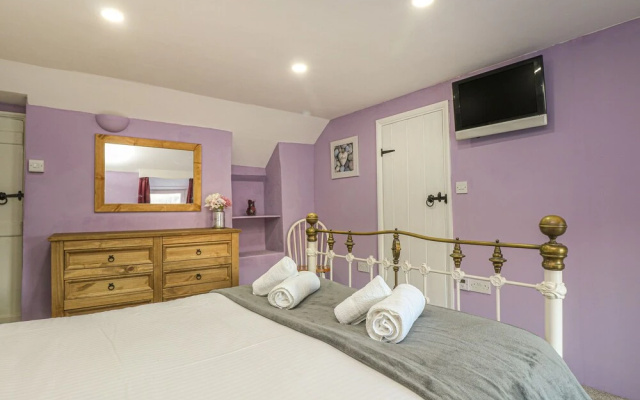Pebble Cottage