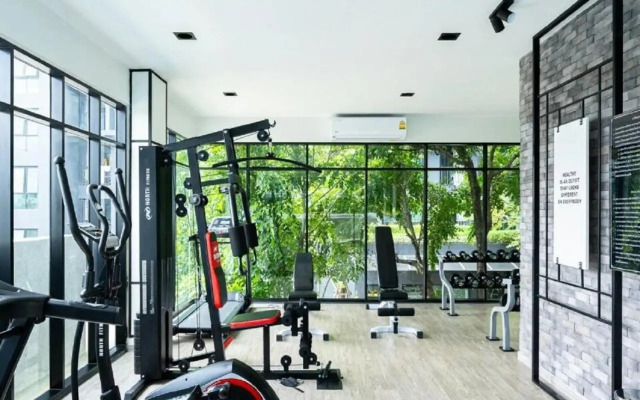 The Excel Groove Condo at Lasalle 52
