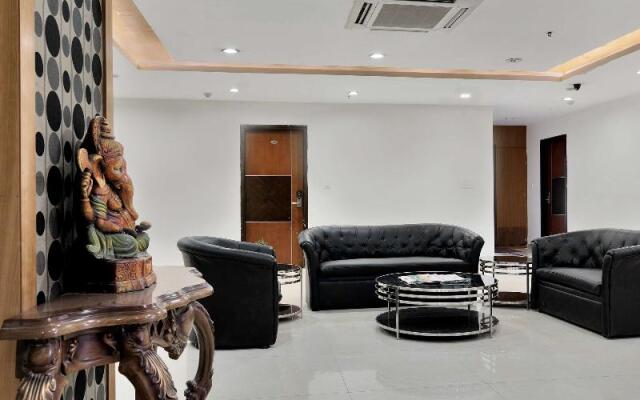 Capital O 12384 Hotel Rudra Grand