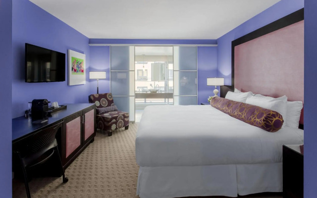 OPUS Hotel Vancouver