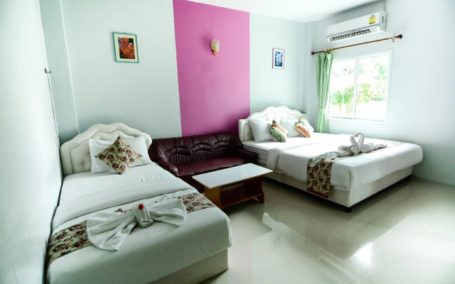 Tanaosri & Creekside Resort