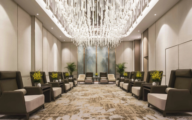 DoubleTree by Hilton Hotel Shenzhen Longhua