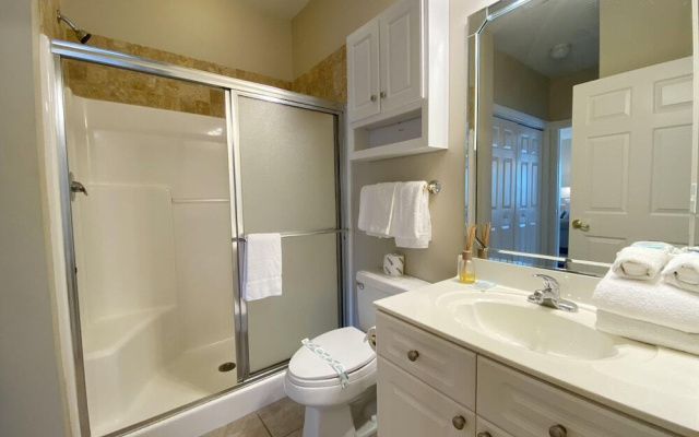 Magnolia Pointe Three-bedroom Apartment 201-4821