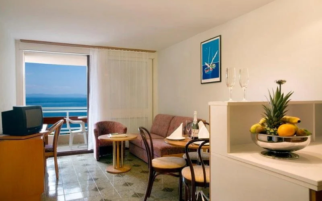 Albona Hotel & Residence