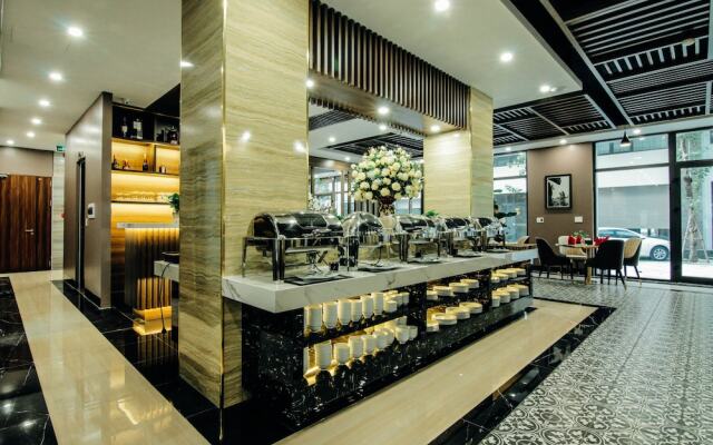 Top One Halong Hotel