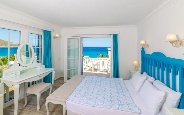 Hotel Mavi Beyaz