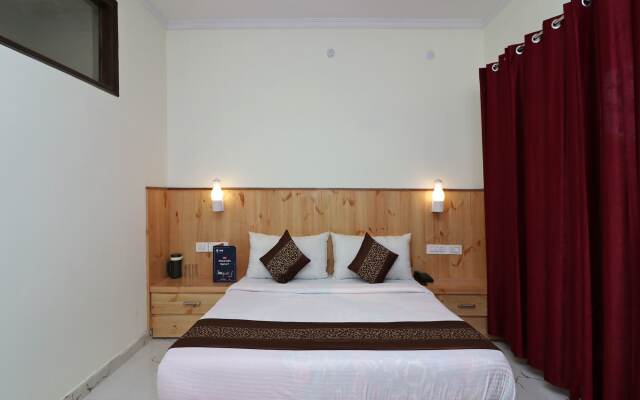 OYO 14158 The Kempty Fall Resort