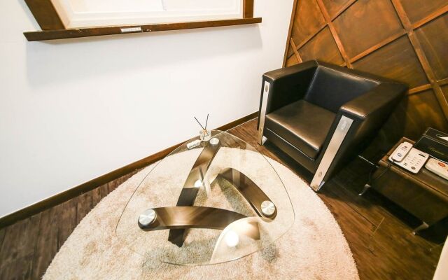 Business Hotel