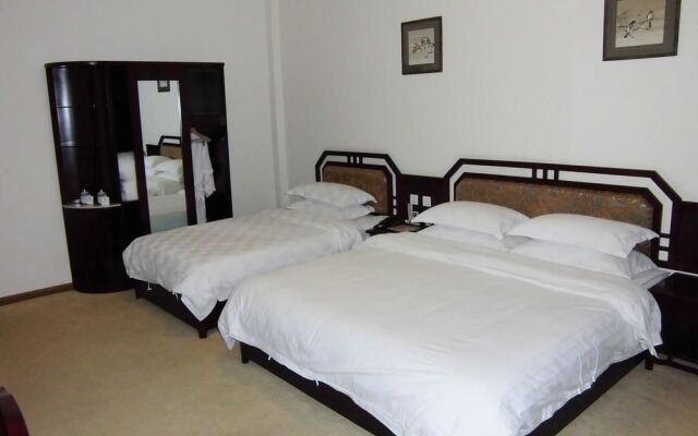 Yifeicui Villa Hotel - Tengchong