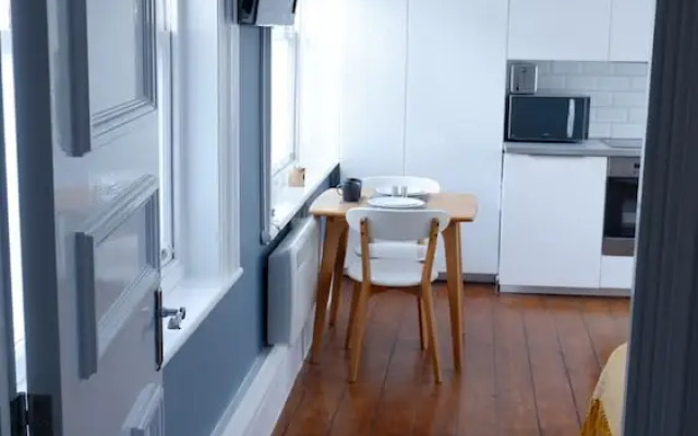 Ideal Location- Studio Flat in Heart of the City