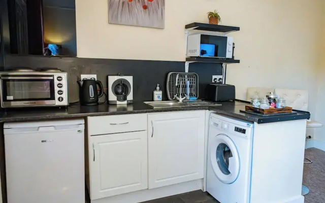 East Wing Apartment