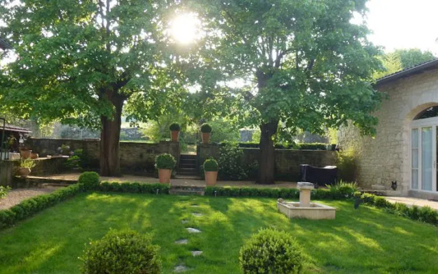 Chambre dHôtes Les Tilleuls