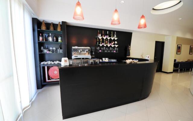 Santa Lucia Hotel