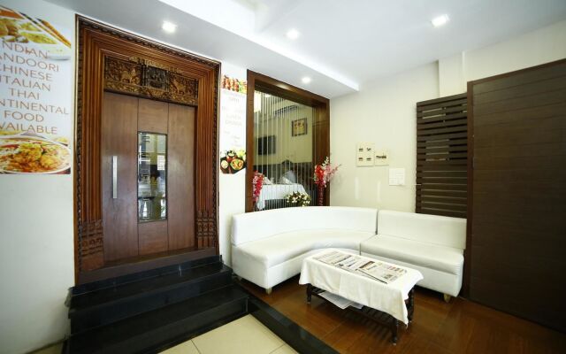 OYO Rooms off Aurobindo Ashram