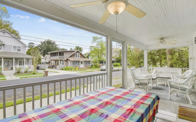 NEW Castle Street 119