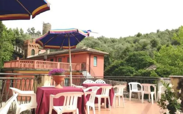 Ospitalia Del Mare Hostel