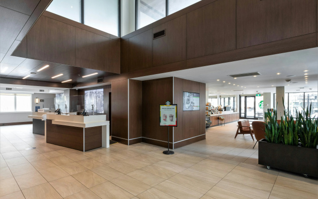 DoubleTree by Hilton Hotel & Suites Victoria