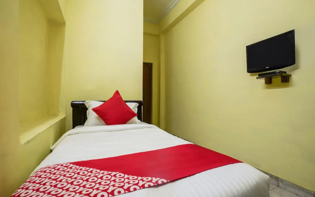 OYO 19121 V G Guest House