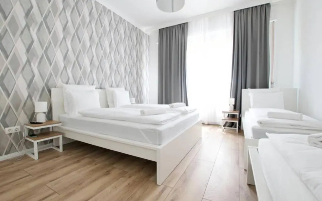 Premium Apartment by Hi5-Vaci str. 3 bedroom (220)