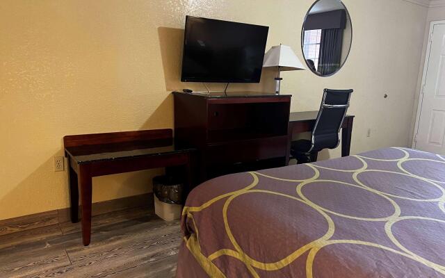 Express Inn & Suites