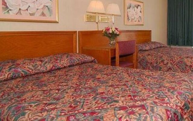 Econo Lodge Woodbridge