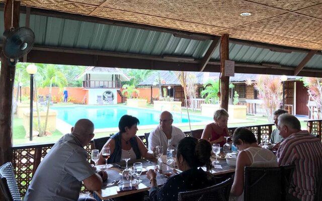 The Barefoot Alona Resort