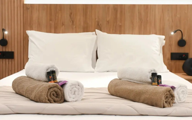 MGK Complex Suite With Private Pool Ligaria Made