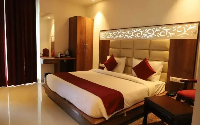 Rr Hotel By Sonachi