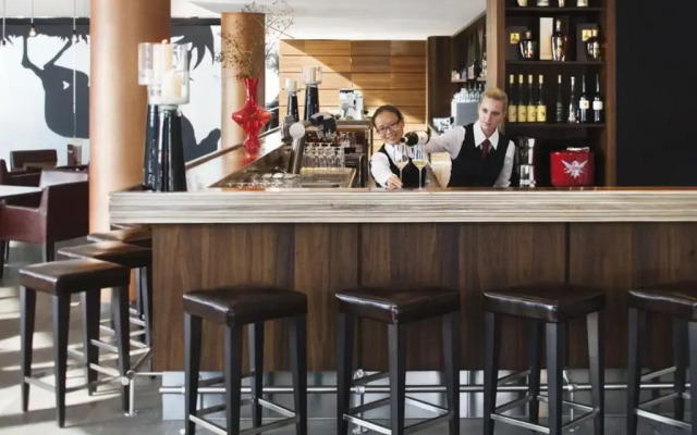 Mövenpick Hotel Stuttgart Airport