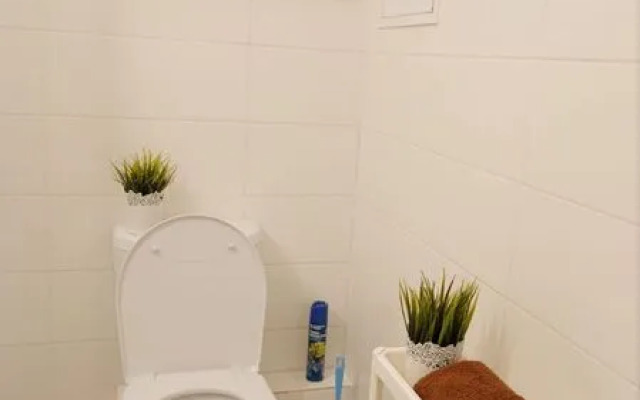 Апартаменты Лора Хоум Варшавское шоссе, д. 141 корпус 6