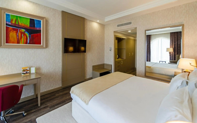 Wellborn Luxury Hotel