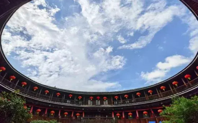 Longyan Tulou Kangnong Inn