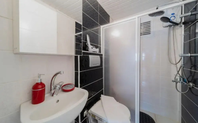 Fantastic Flat in Antalya With Shared Garden