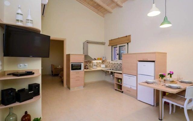 Aksos Suites