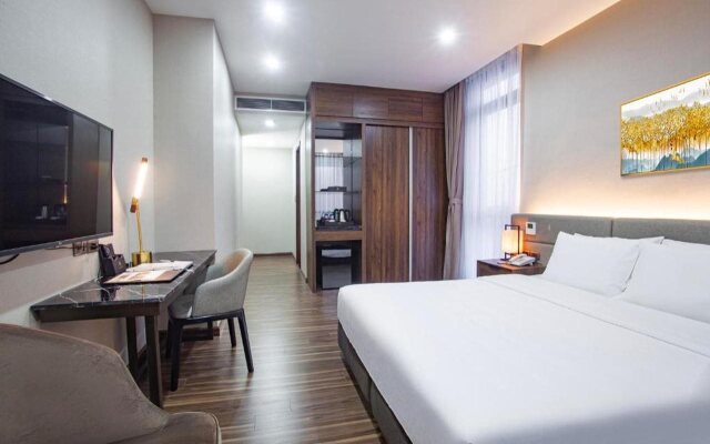 Western Skyline Hotel