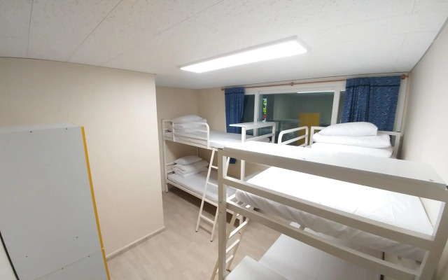 Hause Itaewon - Hostel