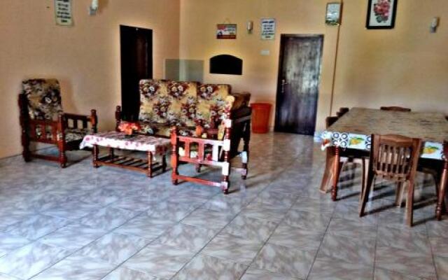Dayananthan Inn Rest