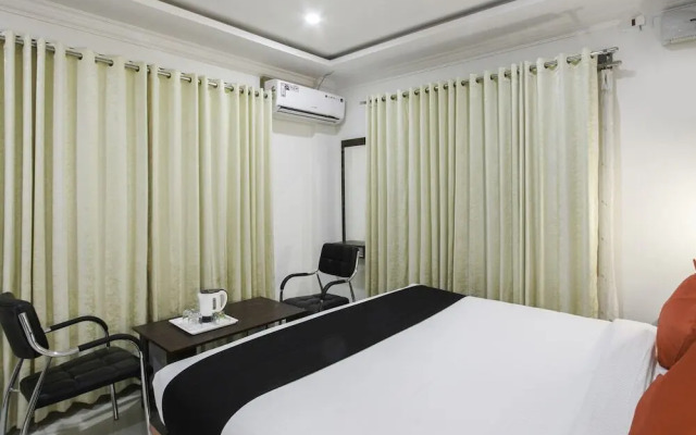 Rich Fort By OYO Rooms