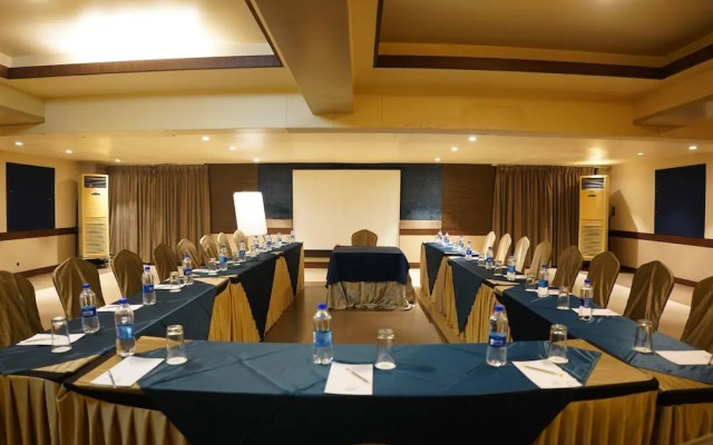 Hotel Sadanand Regency